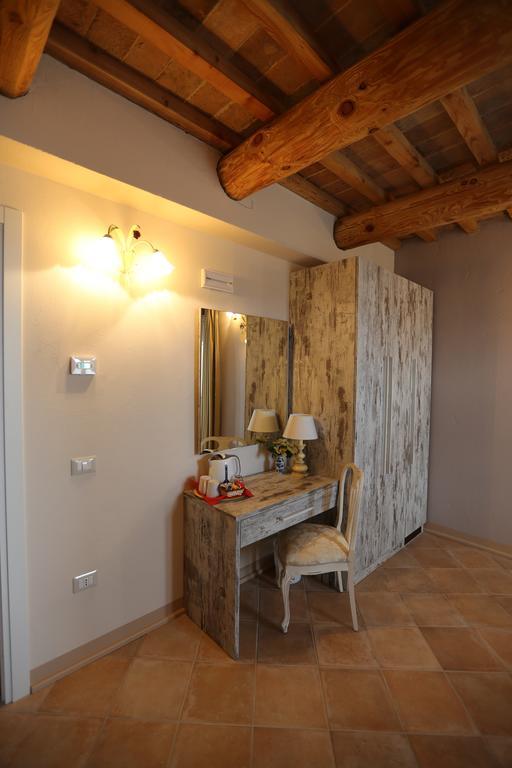 Villa Marietta Country House - Marche Montemaggiore al Metauro Cameră foto