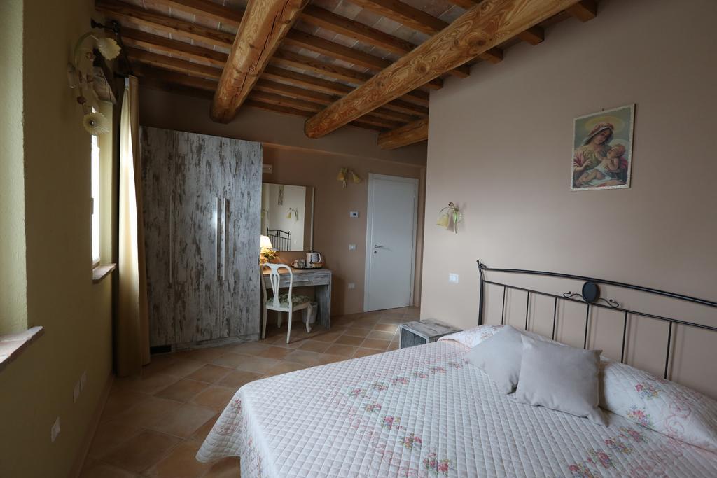 Villa Marietta Country House - Marche Montemaggiore al Metauro Cameră foto